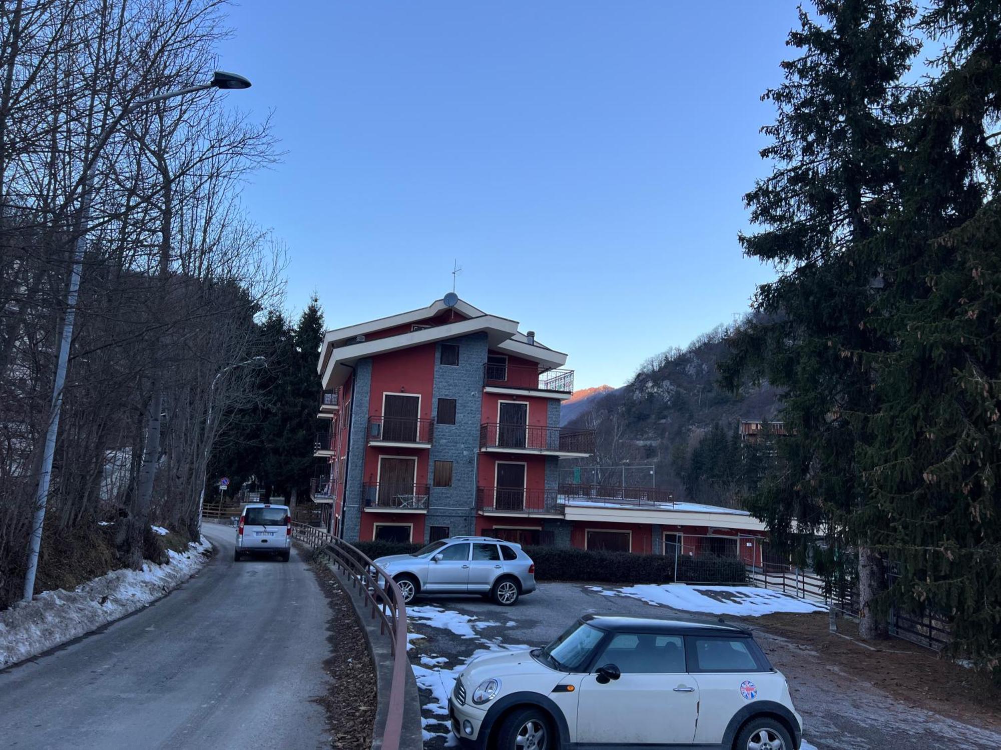 Limone Central Suite Mountain View ลีโมเน เปียมอนเต ภายนอก รูปภาพ